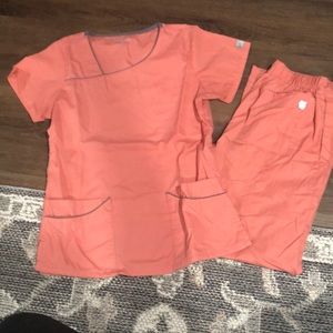 Uniform Advantage Butter soft scrubs. Small top. Small bottom